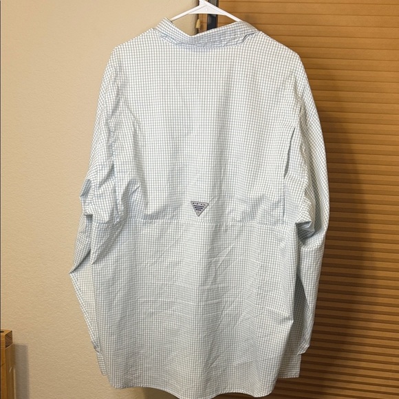 Men’s Columbia Light Blue Checkered Shirt Size XL - Picture 4 of 4